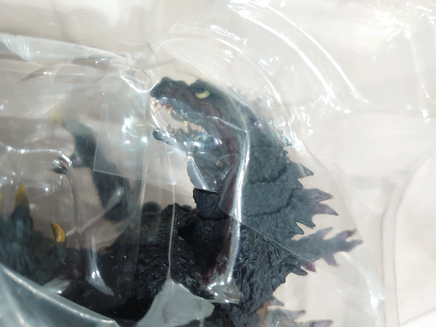 S.H. Monsterarts Godzilla 2000 Millennium (1999) 2013 Ver Action Figure God-077