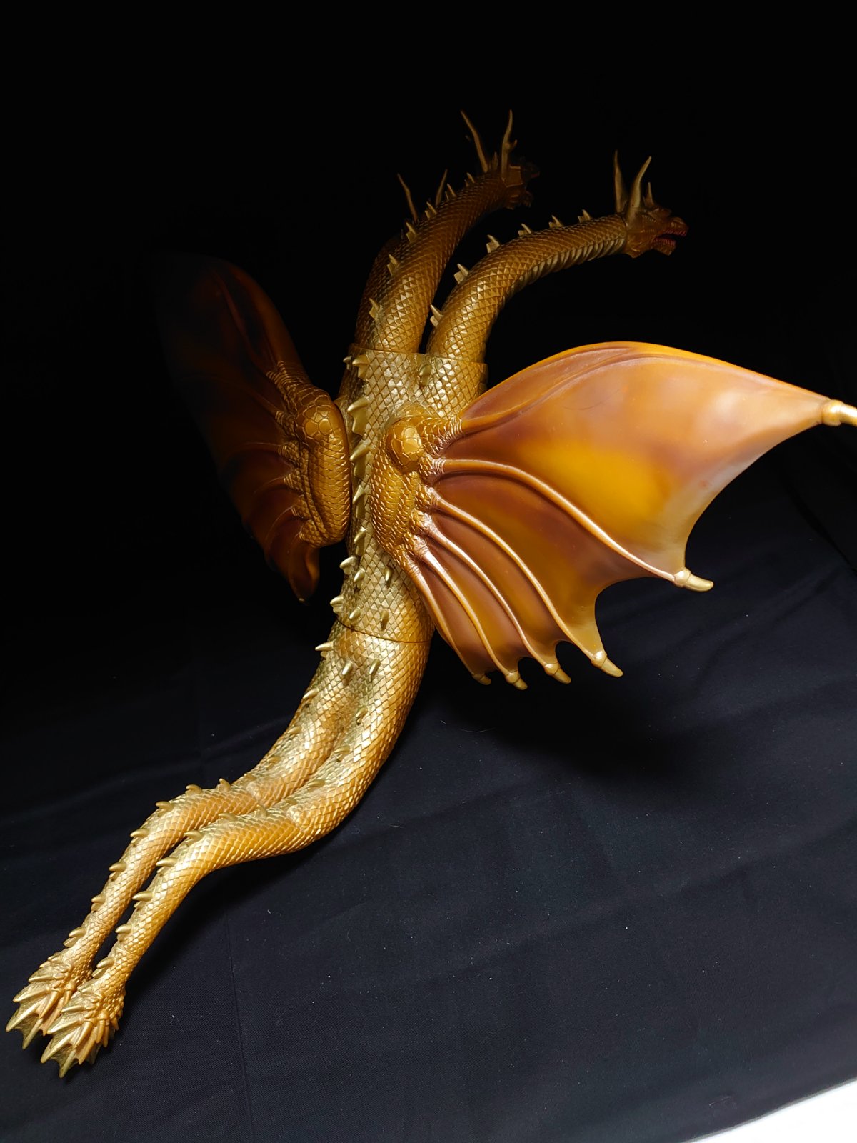 Bandai King Ghidorah Mothra3 KNG-006