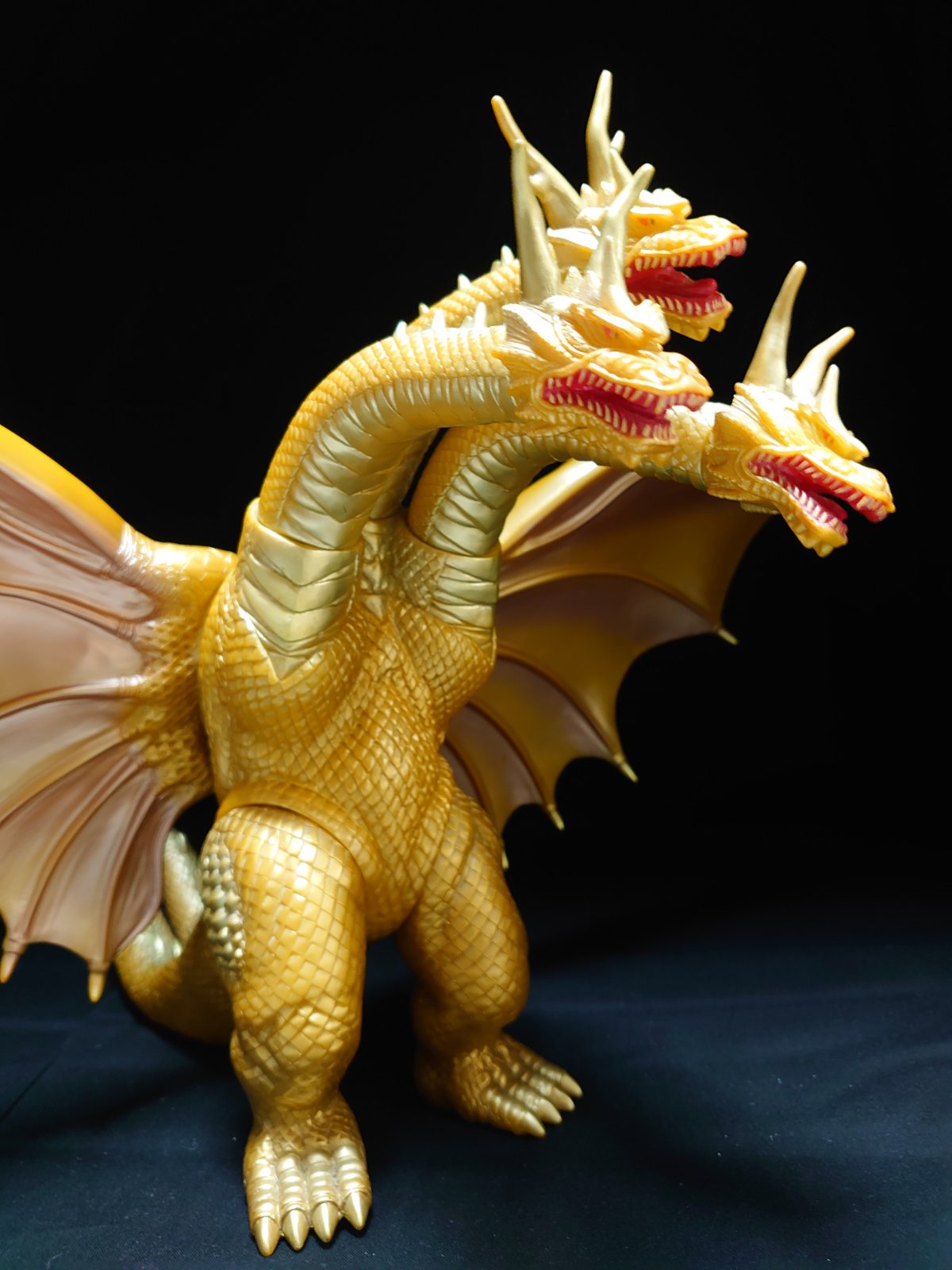 Bandai King Ghidorah Mothra3 KNG-006