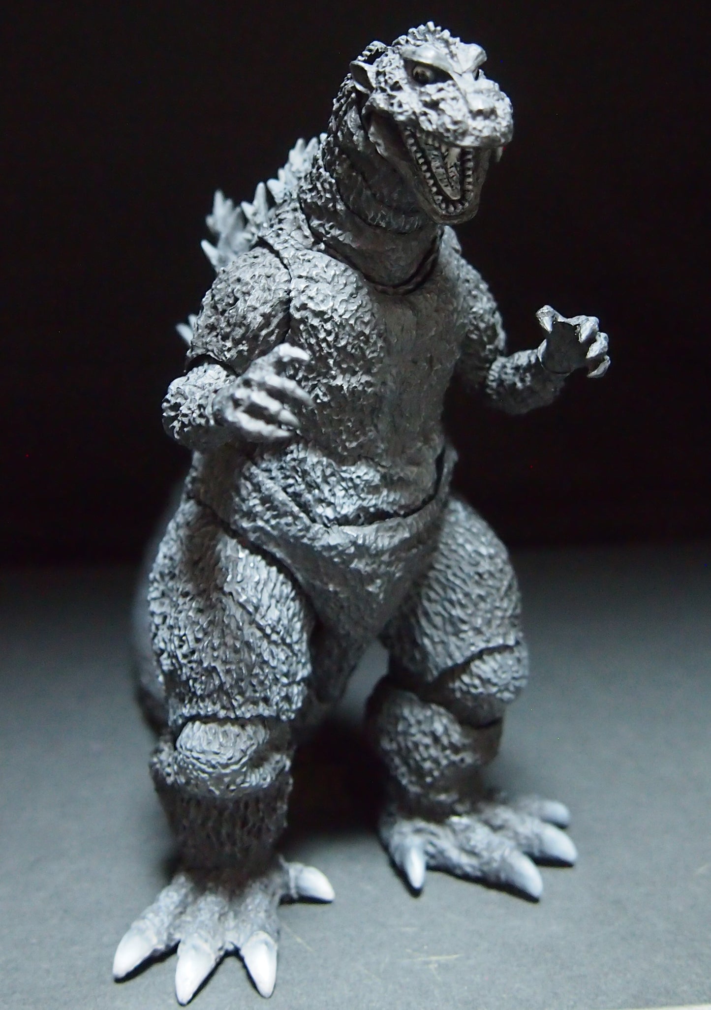 S.H.Monsterarts Godzilla (1954) Action Figure w.Box. God-059