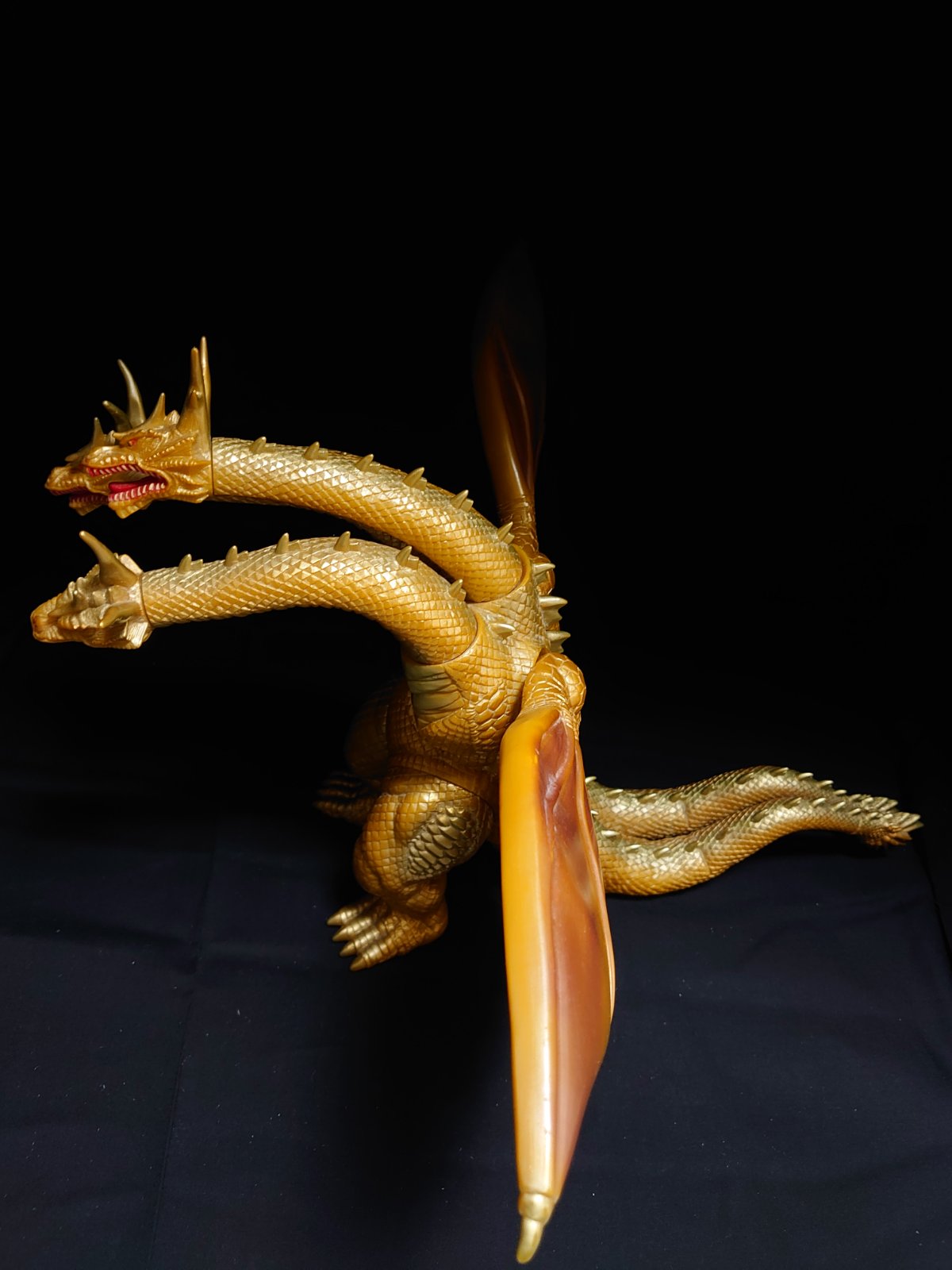 Bandai King Ghidorah Mothra3 KNG-006