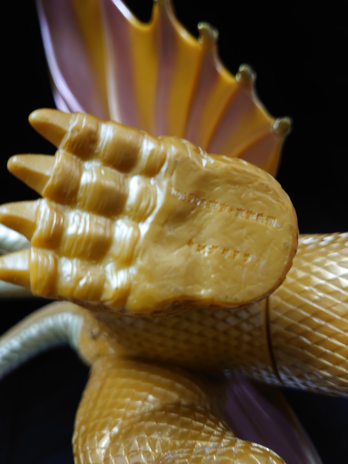 Bandai King Ghidorah Mothra3 KNG-006