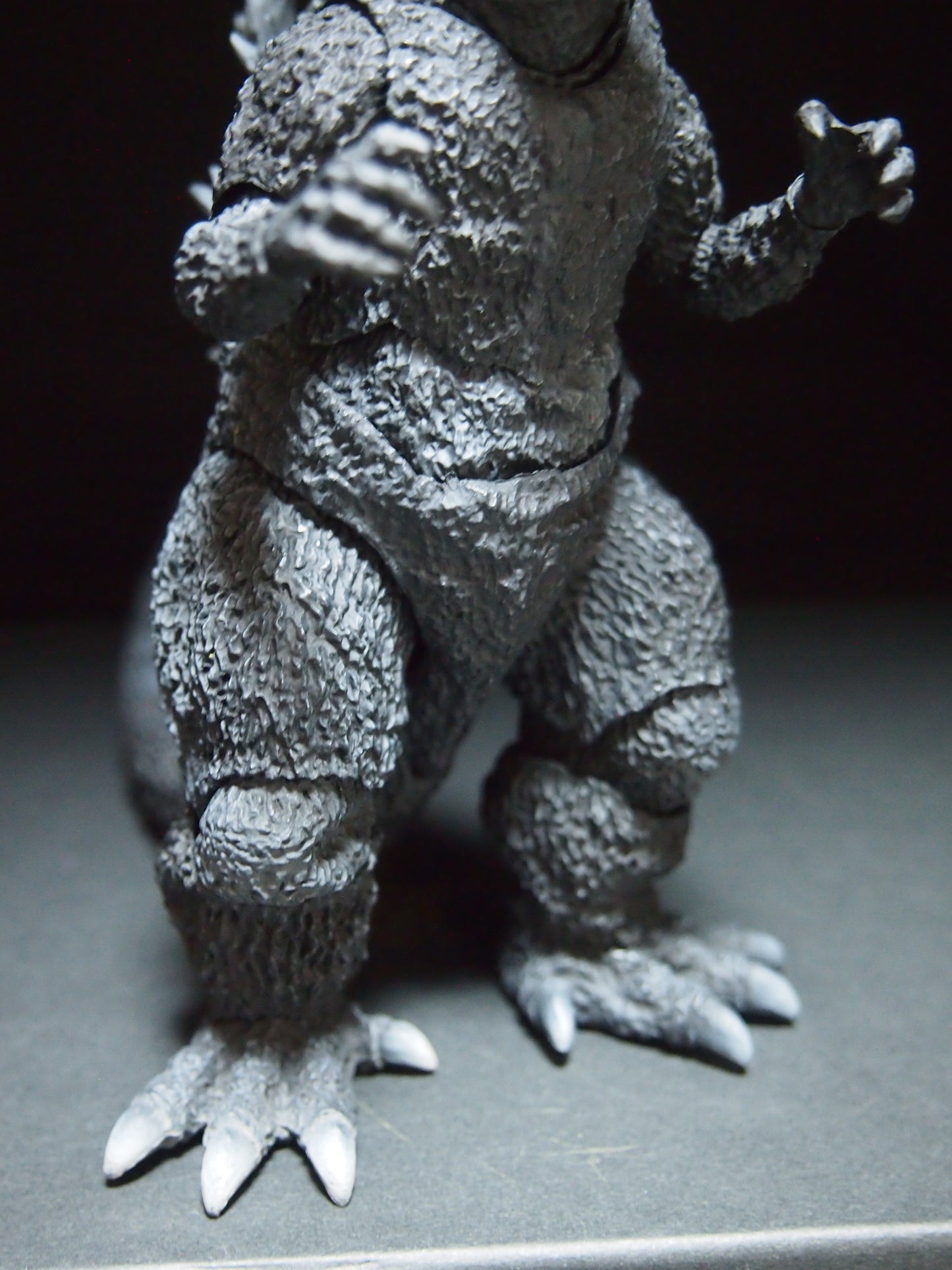 S.H.Monsterarts Godzilla (1954) Action Figure w.Box. God-059