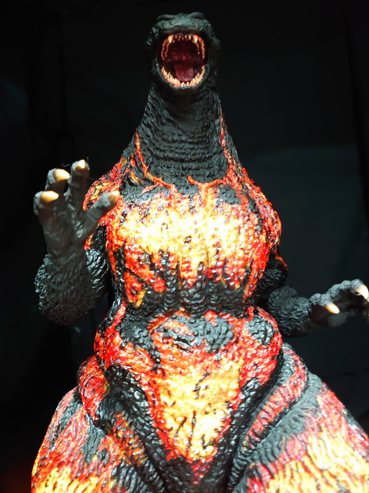 X-plus Yuji Sakai Sculpture Collection Godzilla (1995) Hong Kong Landing Regular Version.2020.God-060