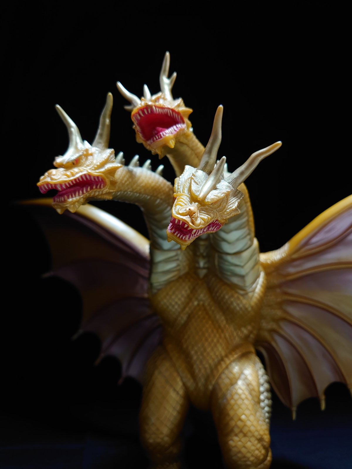 Bandai King Ghidorah Mothra3 KNG-006