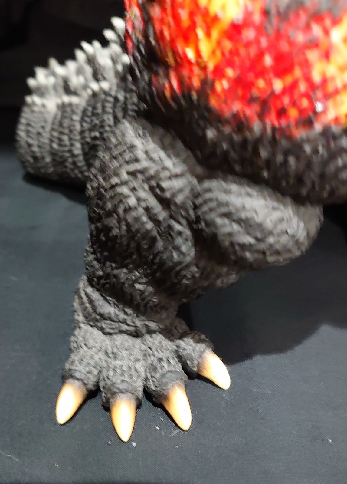 X-plus Yuji Sakai Sculpture Collection Godzilla (1995) Hong Kong Landing Regular Version.2020.God-060