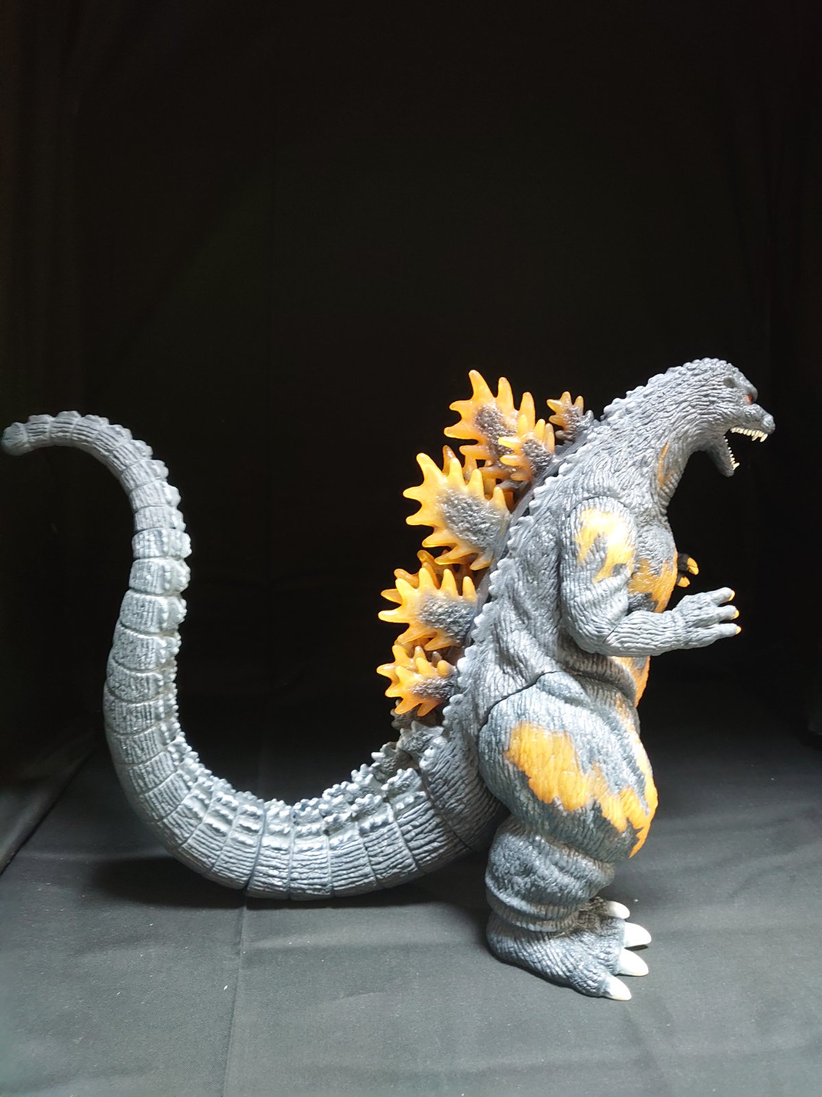 Marmit Real type Burning Godzilla12” Tall(1995) God-012