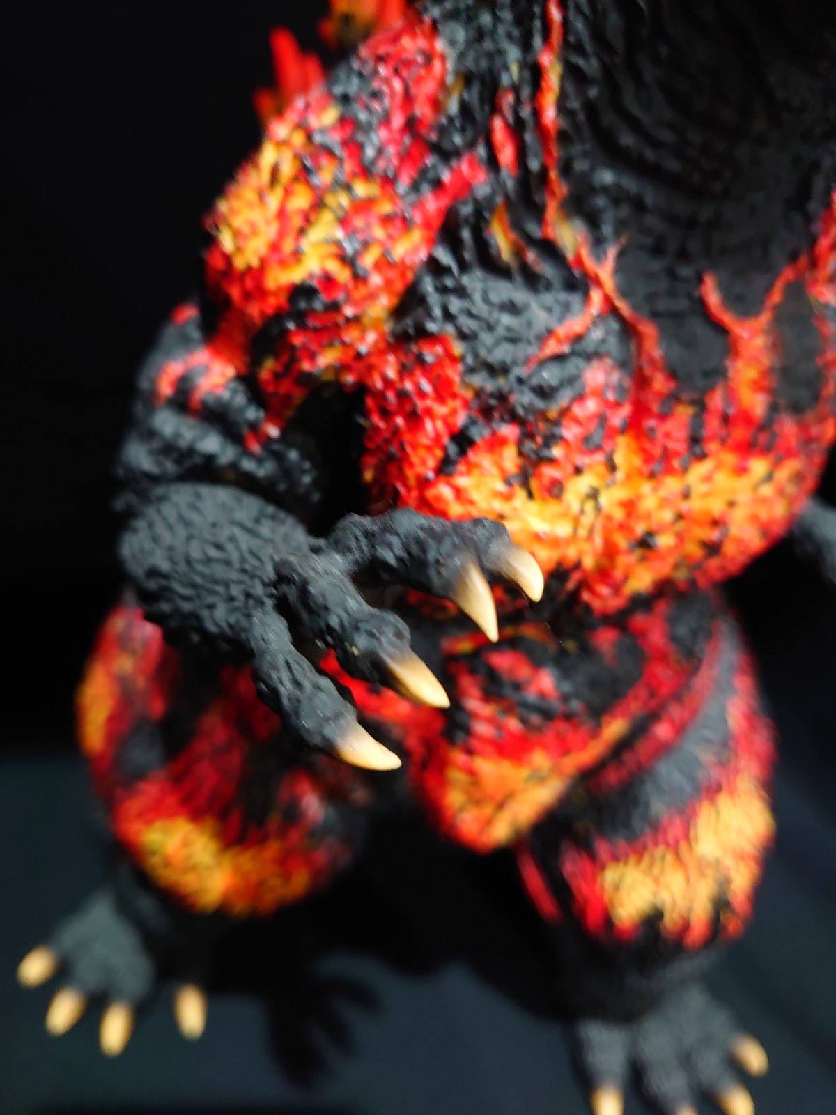 X-plus Yuji Sakai Sculpture Collection Godzilla (1995) Hong Kong Landing Regular Version.2020.God-060