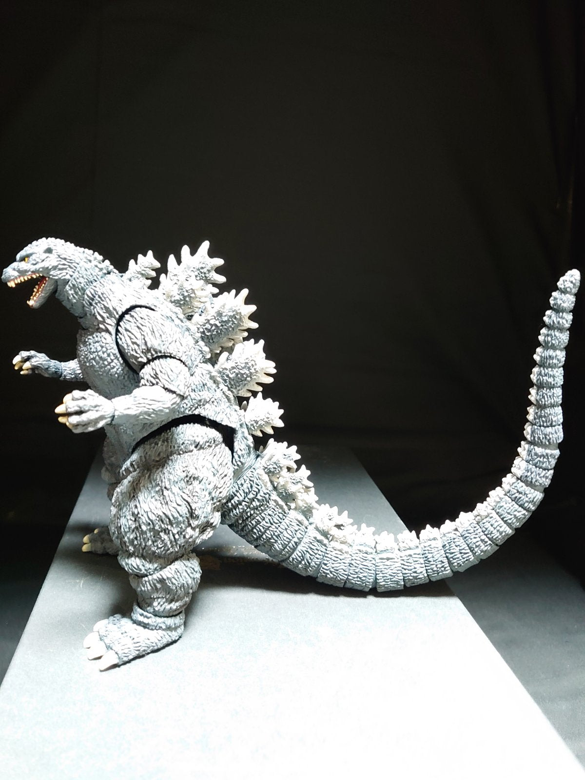 S.H.Monsterarts Godzilla vs Destoroyah (1995) Godzilla Birth Version Action Figure God-058