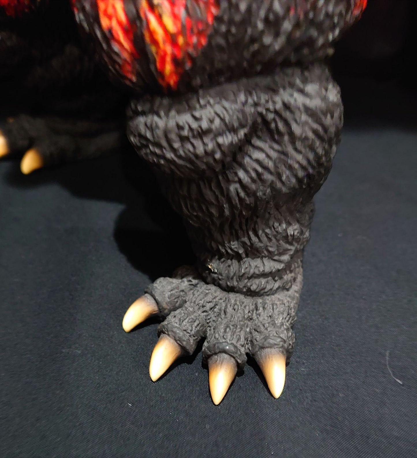 X-plus Yuji Sakai Sculpture Collection Godzilla (1995) Hong Kong Landing Regular Version.2020.God-060