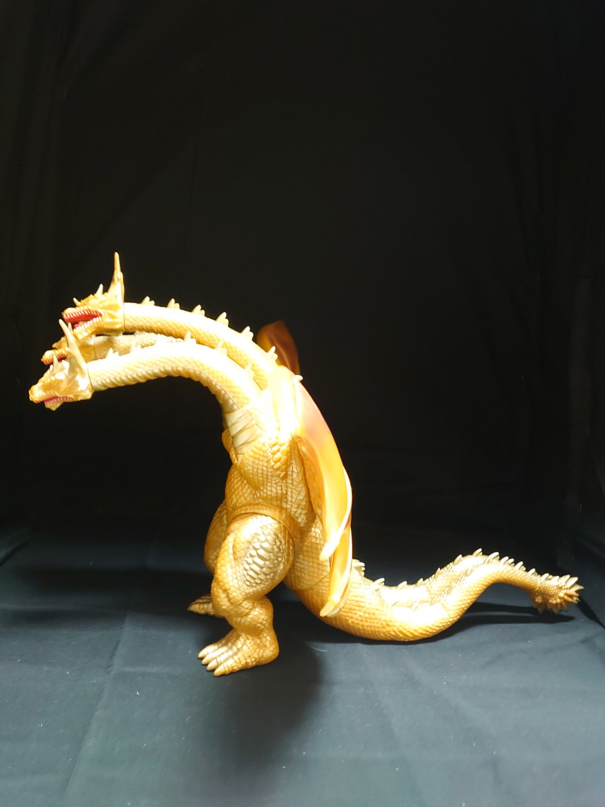 Bandai King Ghidorah Mothra3 KNG-006