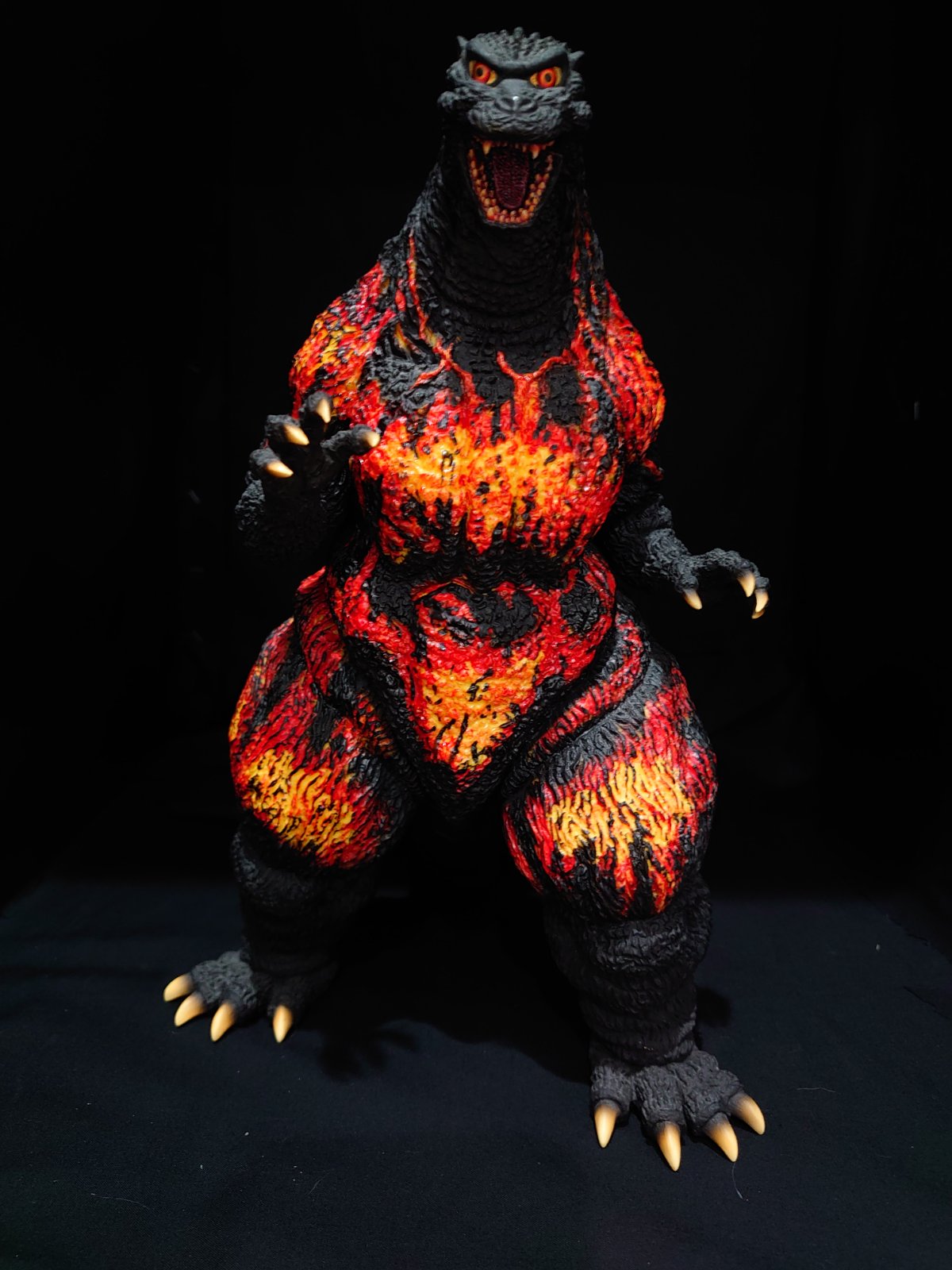 X-plus Yuji Sakai Sculpture Collection Godzilla (1995) Hong Kong Landing Regular Version.2020.God-060