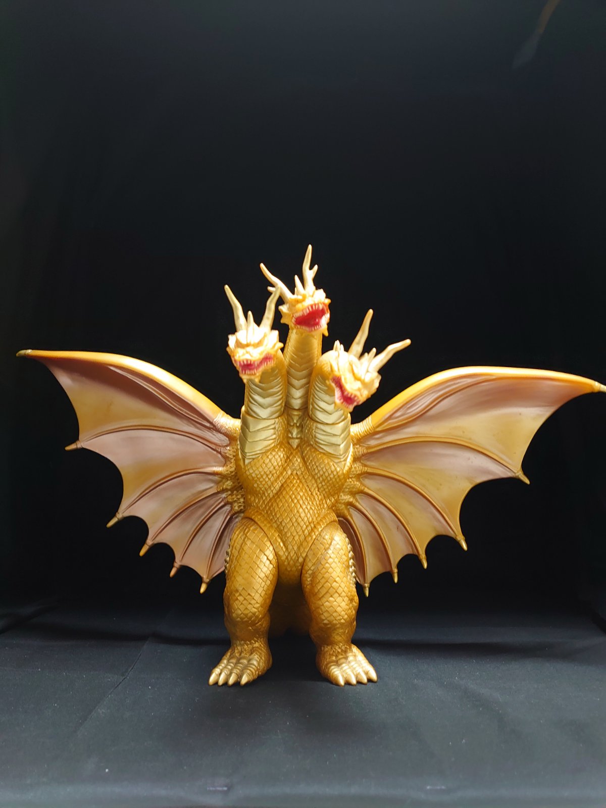 Bandai King Ghidorah Mothra3 KNG-006
